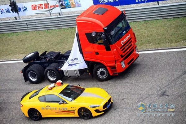 與法拉利同屬菲亞特家族、擁有IVECO原裝車血統的上汽紅巖杰獅