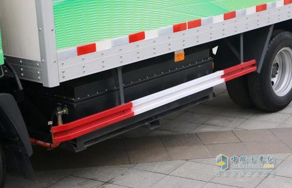 乘龍途鈴純電動(dòng)輕卡高品質(zhì)動(dòng)力電池，超級(jí)續(xù)航