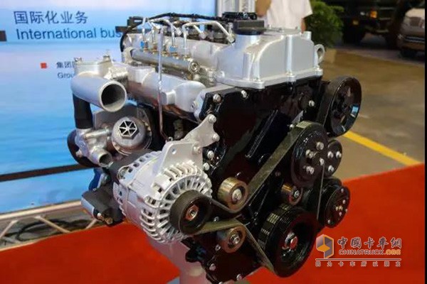 飛碟締途DX和奧馳A1配備云內D19發動機