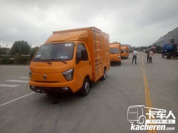 飛碟締途GX輪胎檢修車