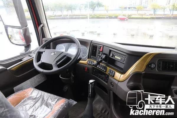 乘龍H7 2019款內飾更顯年輕活力