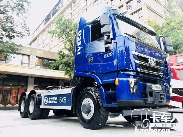 上汽紅巖智能網聯6×6全驅大件運輸車