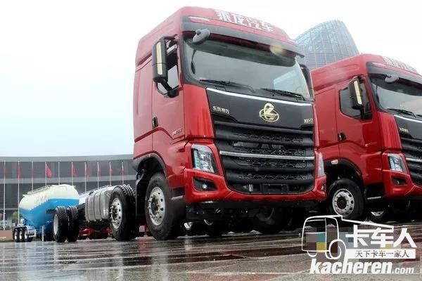 東風柳汽乘龍H7南方款搭載東風康明斯ISL8.9系列發動機