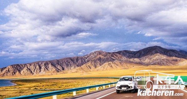 江鈴國六域虎7組成的靚麗風景線