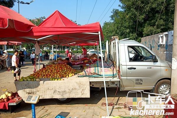 用福田祥菱擺攤