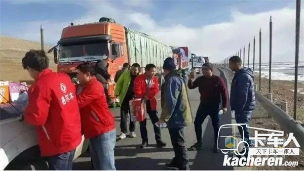 張海平到達現場工作