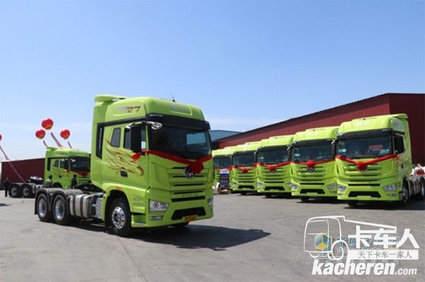 大濤冷鏈運輸公司先后向解放訂購了200余輛中重卡