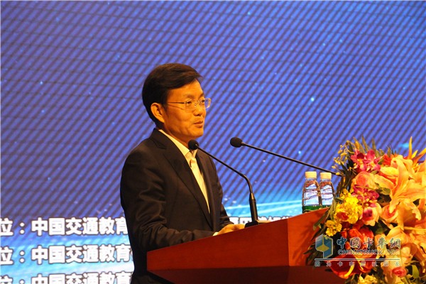 福田汽車集團(tuán)副總經(jīng)理、福田戴姆勒?qǐng)?zhí)行副總裁宋術(shù)山