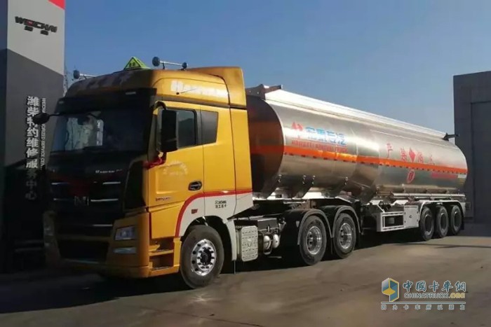 徐工重卡 漢風(fēng)G9 危化品運(yùn)輸車