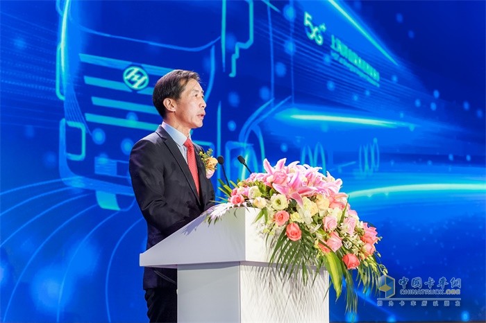 上汽紅巖黨委書記、副總經理夏洪彬