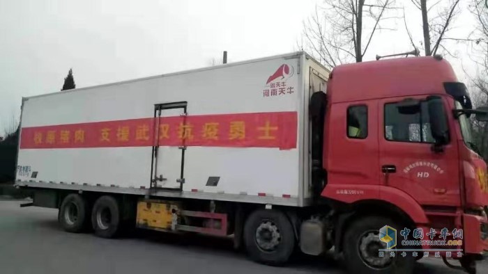 參與防疫物資、生活保障物資運輸的江淮格爾發車輛