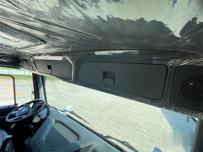 中國重汽 豪沃V7