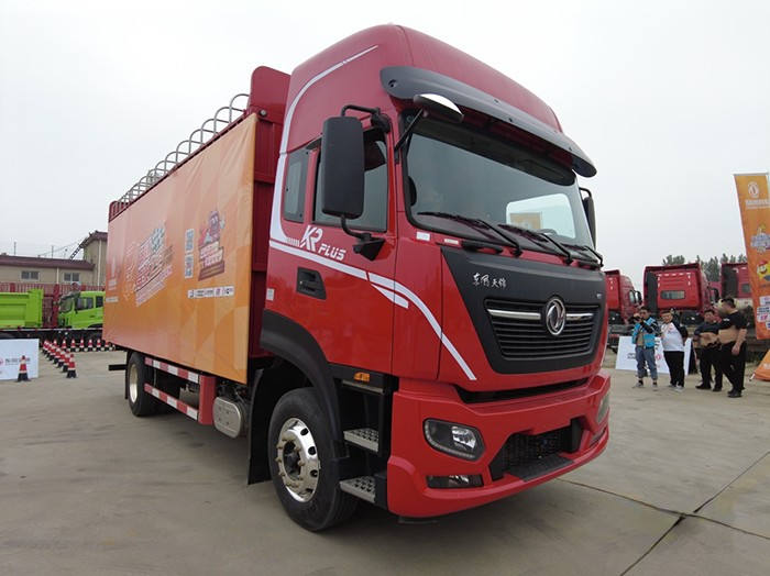 東風商用車,天錦KR,中卡