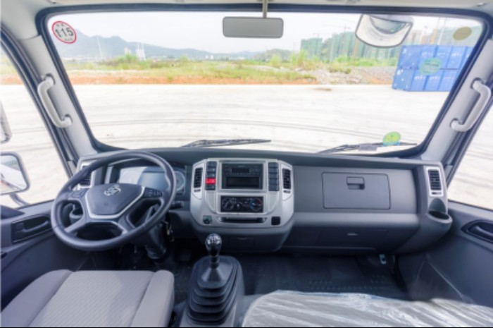 乘龍L2藍牌輕卡噪音低