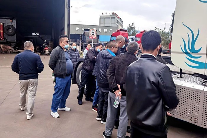 引導客戶開展實車靜態品鑒