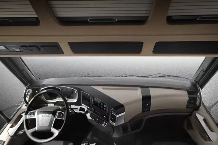 江淮重卡A5X冷藏運輸車內飾