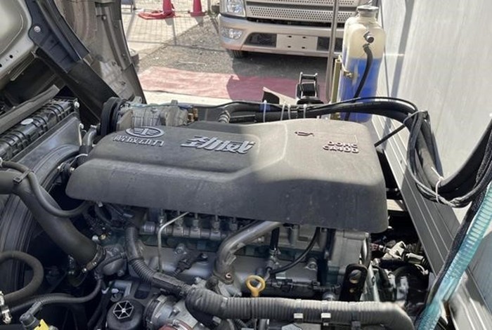 解放領途冷藏車采用CA4DD160發動機