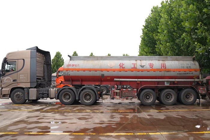 東風(fēng)康明斯 東風(fēng)天龍 旗艦520 河北威達(dá)