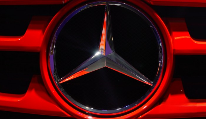 首次獨(dú)立參加進(jìn)博會(huì)的梅賽德斯-奔馳卡車(chē) 到底有多“懂中國(guó)”？