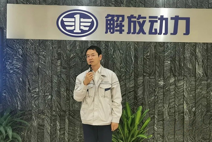 解放動力,發動機