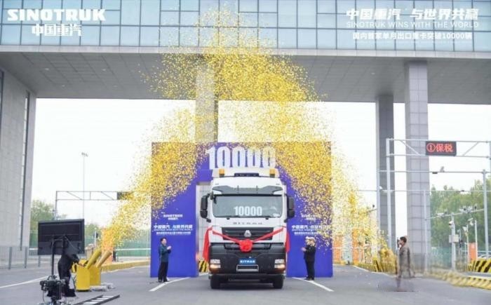 在接近一個小時的采訪時間里，濰柴就重卡市場、大馬力大排量發動機、新能源與出口等問題和外界進行了深入交流，信息量很大。