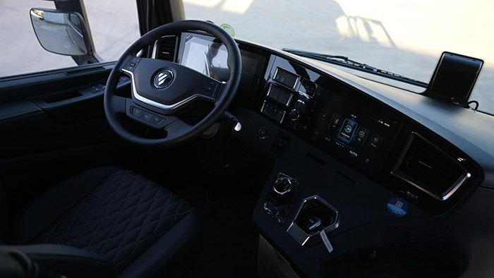 以突出的舒適性打動用戶，歐曼銀河入選發現信賴舒適運輸牽引車評選