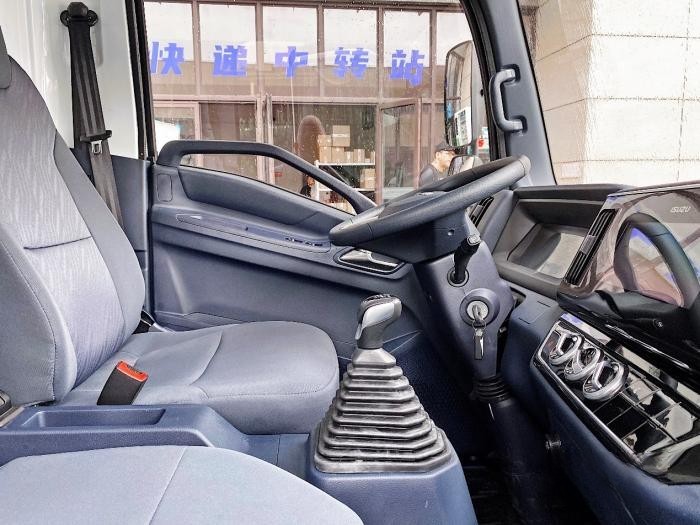 駛向創富快車道，首選藍牌輕卡江西五十鈴翼放EC 2.5輕卡