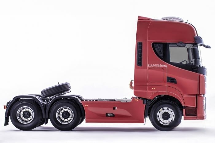 更安全、更高效的乘用化重卡 華菱X9 新生代用戶的價值之選