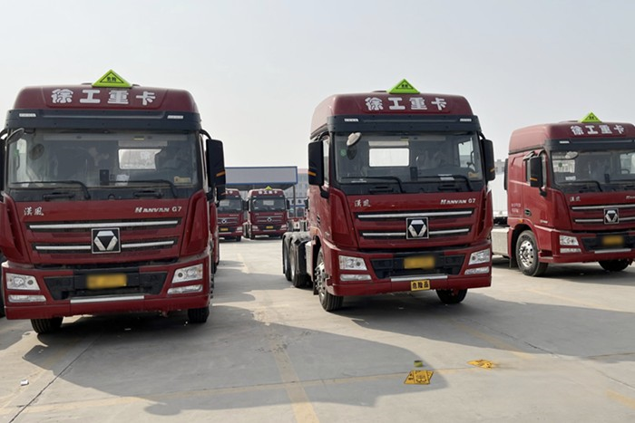 90%占有率!徐工汽車危化品牽引車批量交付河南客戶