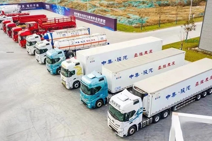 陜汽:奮戰(zhàn)開(kāi)門紅 海內(nèi)外市場(chǎng)大單頻簽