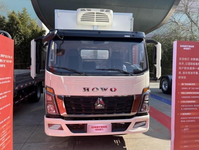 年會6款產品吸睛!重汽賣輕卡和小卡 也要爭第一