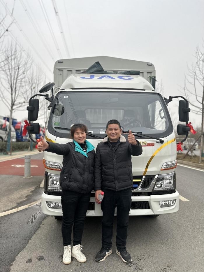 從純電換到混動 長沙楊師傅夫婦這么評價“混動1號”駿鈴聚寶盆!