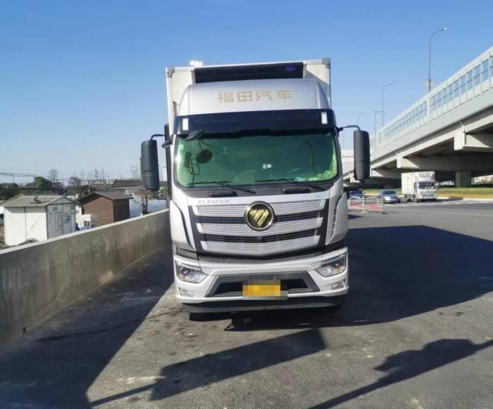 百萬(wàn)公里高效運(yùn)營(yíng)實(shí)力“圈粉” 信賴(lài)之選歐航R pro自動(dòng)擋中卡2.0助他馳騁創(chuàng)富路