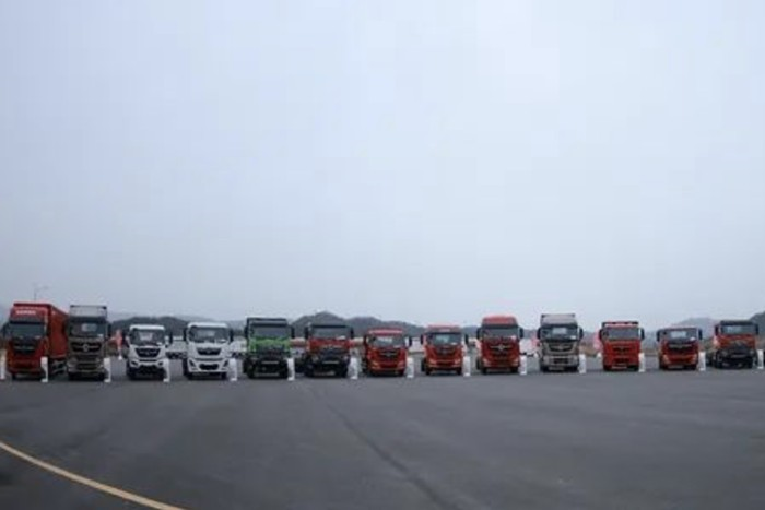 市場(chǎng)回暖！東風(fēng)商用車銷量居行業(yè)第二