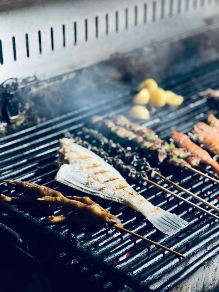 新長安睿行M60強力加持，“燒烤一哥”的生意更紅火了