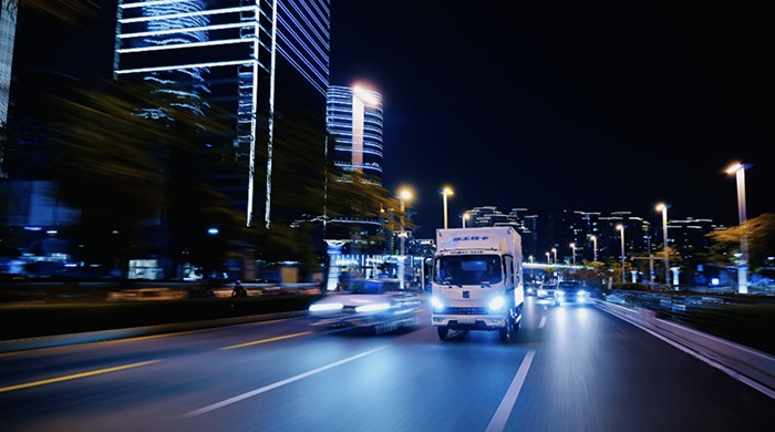 漢馳20萬(wàn)公里大拆車,看輕卡新“卷王”徹底放飛自我!