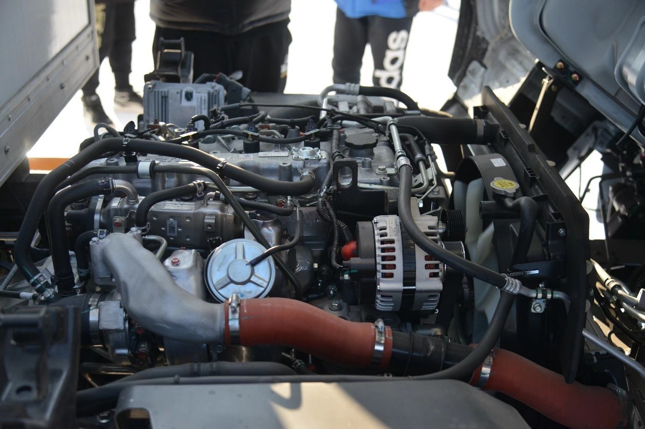 冷鏈?zhǔn)袌?chǎng)很“熱”，江西五十鈴翼放冷藏車助力冷鏈運(yùn)輸