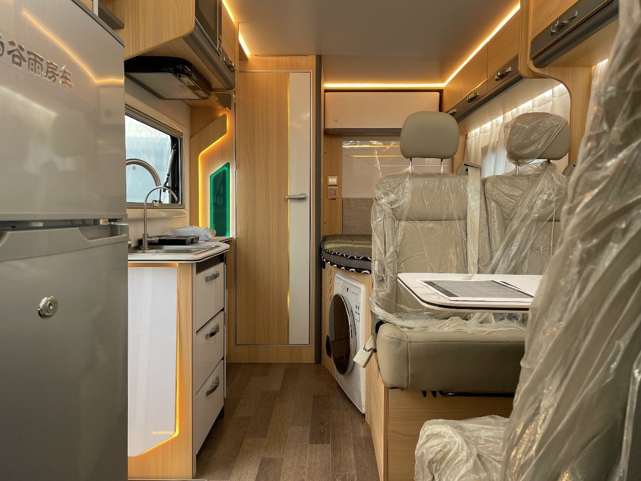 開著奧鈴M卡房車出發(fā),享受美好Vanlife