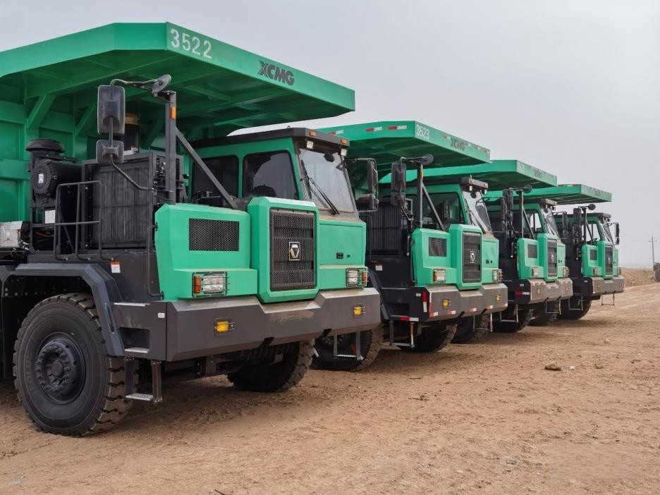 搭載著徽宏動力電池的徐工甲醇/電增程式混動礦卡來了!近期將累計在新疆投放約350輛,助力客戶完成挖掘運輸工作。