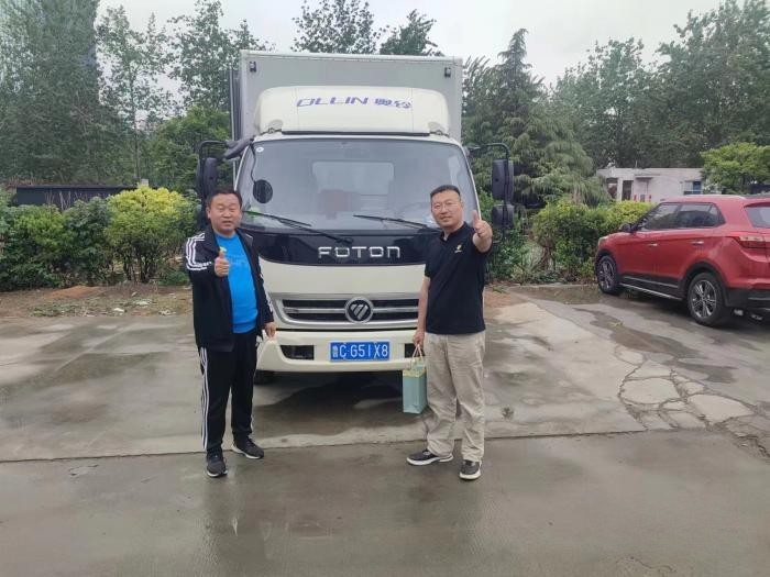 全國(guó)游客“進(jìn)淄趕烤” 淄博奧鈴車(chē)主感言：“忙且快樂(lè)著”