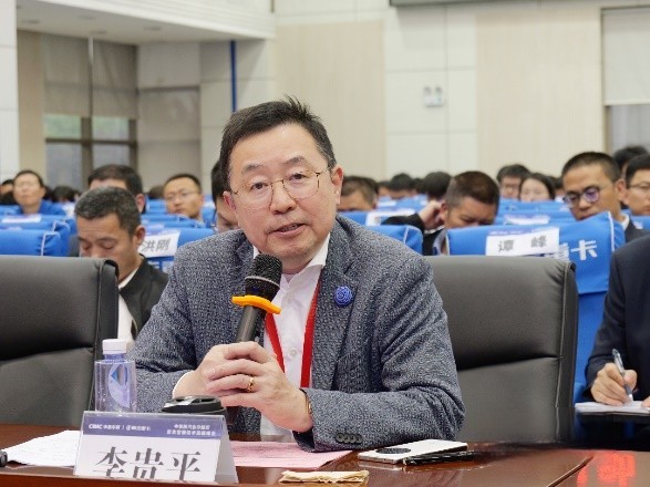 深化變革快發展 巔峰之大領未來！中集車輛與陜汽集團合作再升溫！