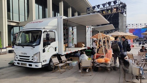 十年新愿，初心未改，翼放輕卡加速新征程