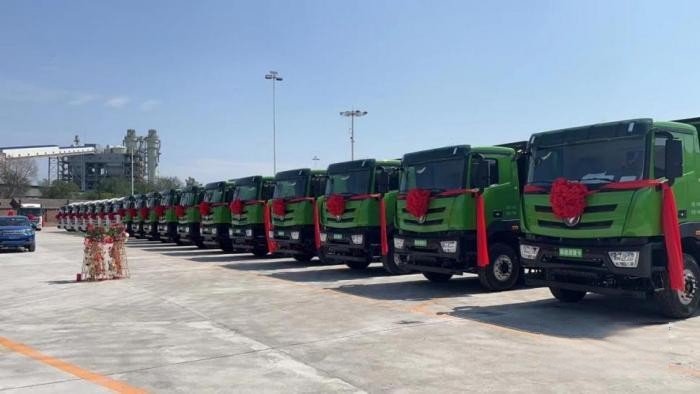 踐行雙碳 綠色升級(jí)！45臺(tái)歐曼智藍(lán)交付張宣科技 賦能鋼廠零碳運(yùn)輸