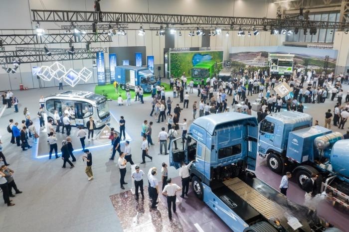 首個商用車電動專屬平臺！宇通發布睿控E平臺再掀技術變革浪潮