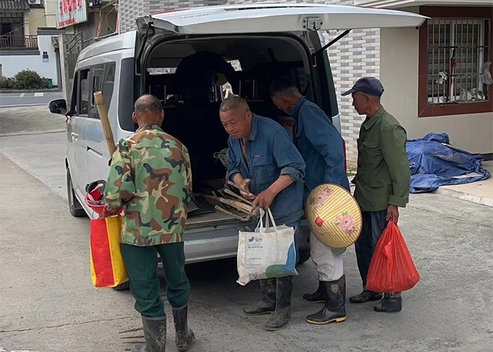 第一次買貨車就選擇了長安跨越，張阿斌選車的方式是信賴！