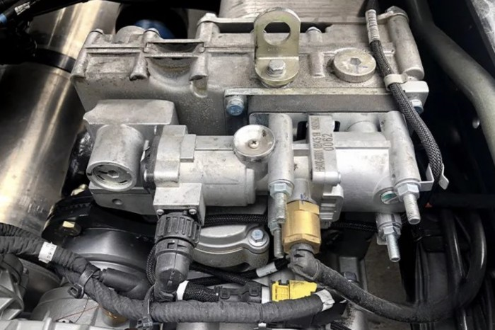 陜汽重卡：掌握輔助制動技術，行車安全BUFF加滿！