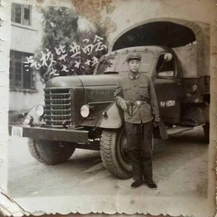 “老爺車天鷹”：修復老解放卡車 續寫解放情懷