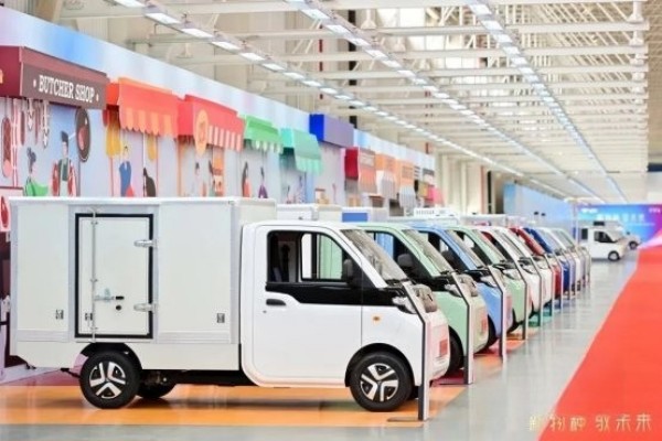 行業唯一！北汽雷馳新能源MINI卡榮膺“新能源城配物流車五星之選”