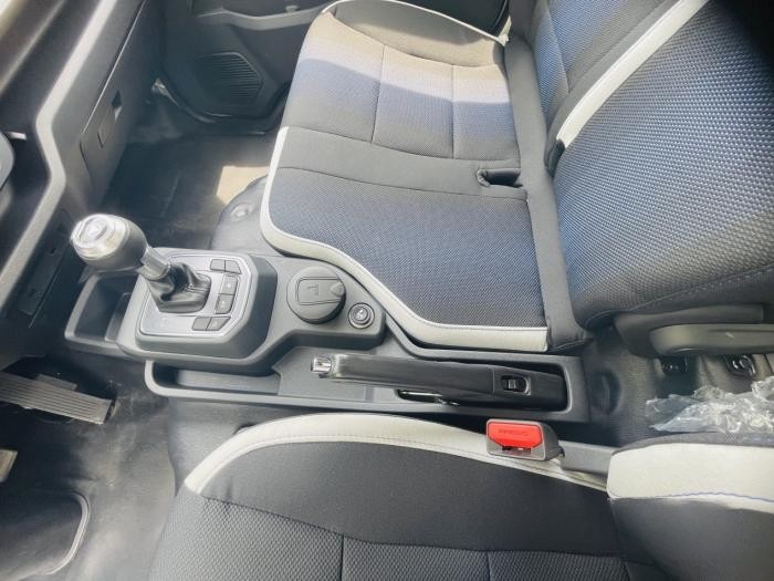 深度解讀行業首款AMT自動擋+獨立懸掛輕卡-歐馬可X pro