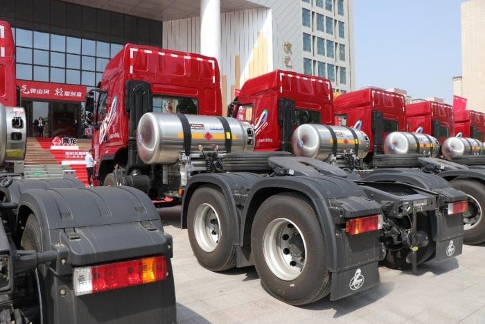 LNG牽引車怎么選？輕量領先、低氣耗的乘龍H5超輕版高效更多賺！